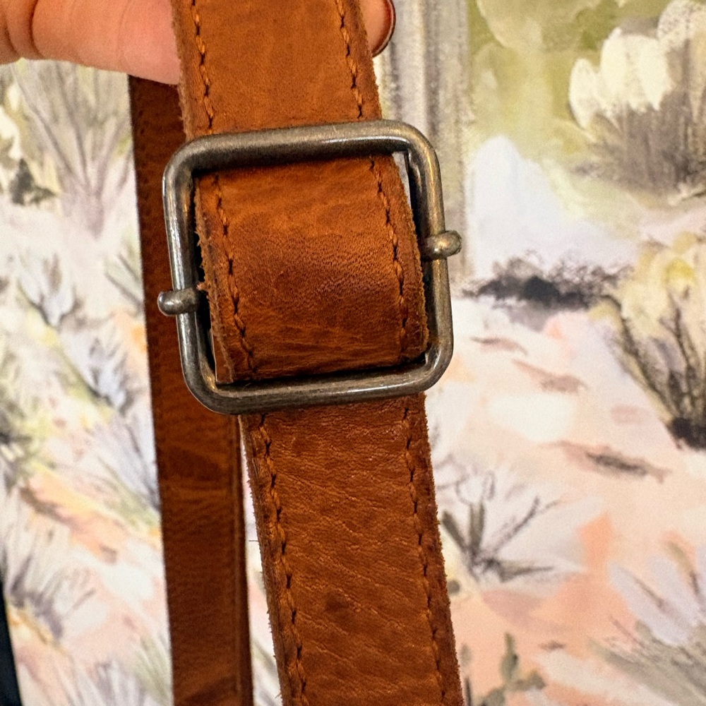 Vilenca Holland Leather Woven Purse - Picture 8 of 13